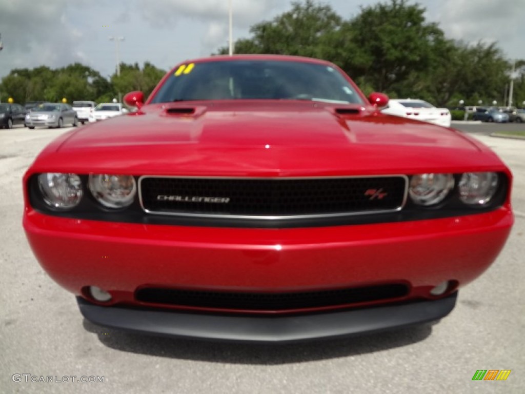 2011 Challenger R/T - Redline 3-Coat Pearl / Dark Slate Gray photo #13