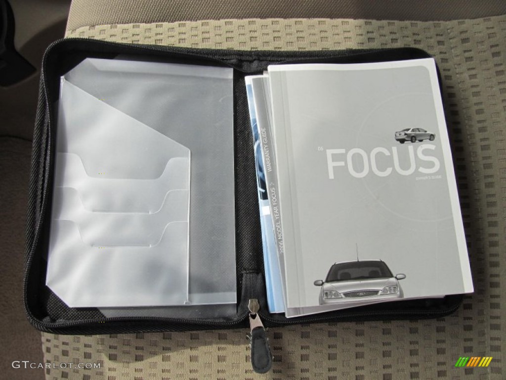 2006 Ford Focus ZX4 SE Sedan Books/Manuals Photo #68338070