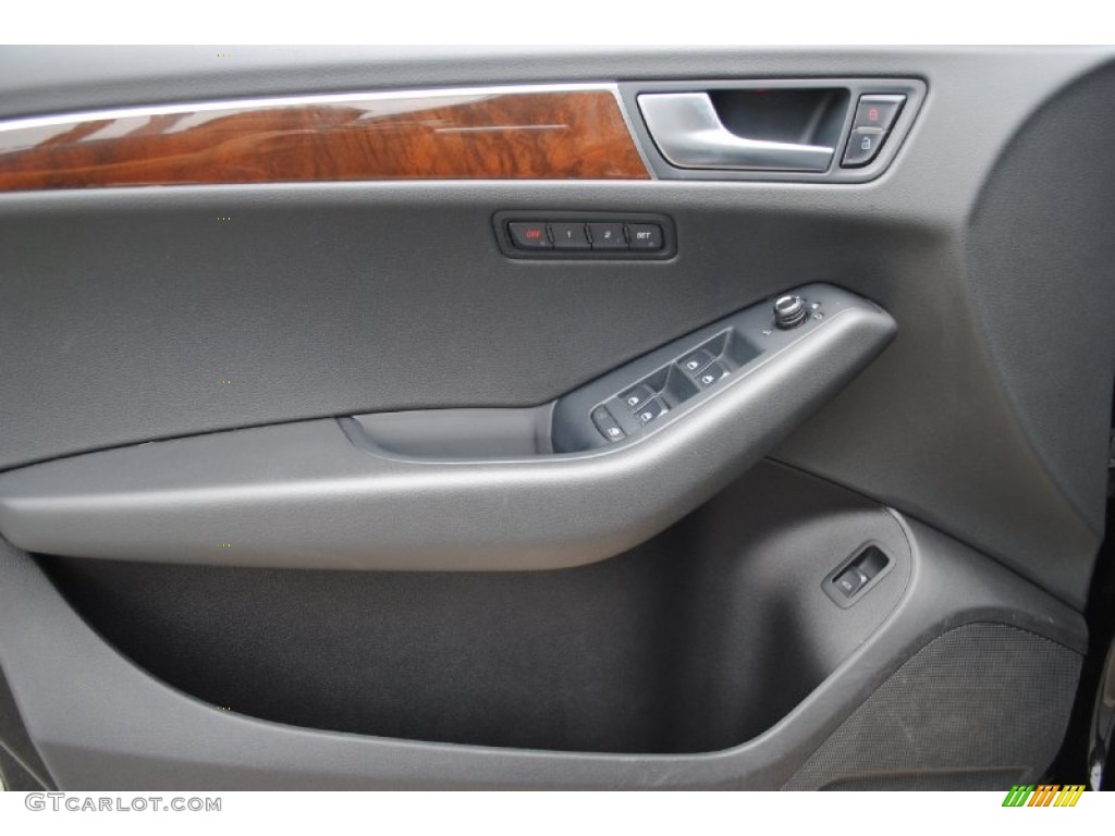 2009 Audi Q5 3.2 Premium quattro Black Door Panel Photo #68338664