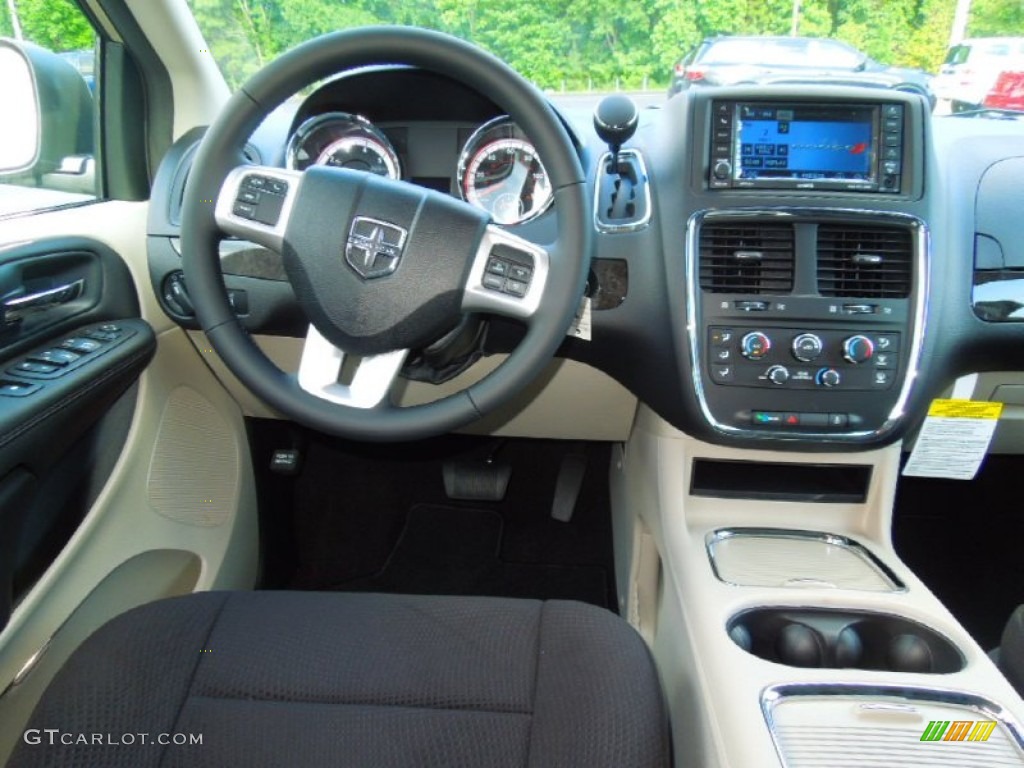 2012 Grand Caravan SXT - Cashmere Pearl / Black/Light Graystone photo #17