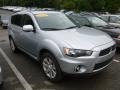 Cool Silver Metallic 2010 Mitsubishi Outlander SE 4WD