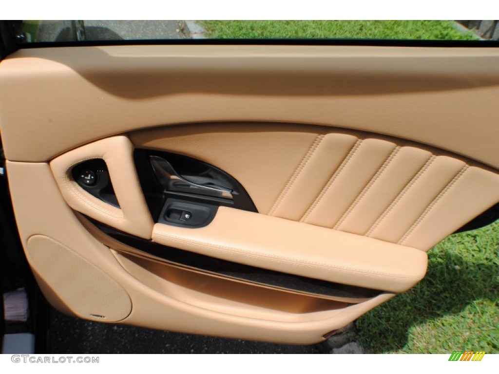 2006 Maserati Quattroporte Standard Quattroporte Model Beige Door Panel Photo #68347081