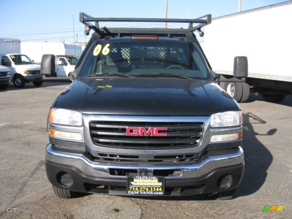 2006 Sierra 3500 Work Truck Regular Cab Stake Truck - Onyx Black / Dark Pewter photo #2