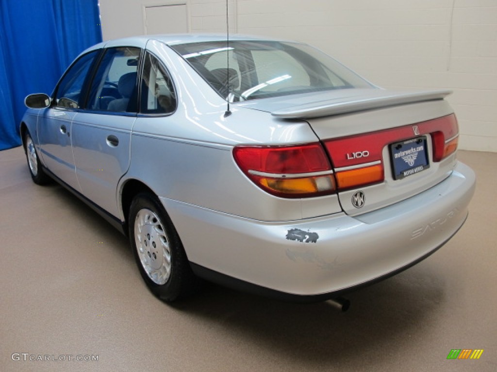 2002 L Series L100 Sedan - Bright Silver / Gray photo #6