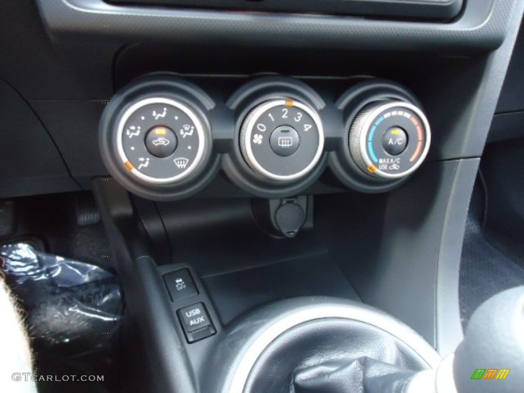 2012 Scion tC Standard tC Model Controls Photo #68352225