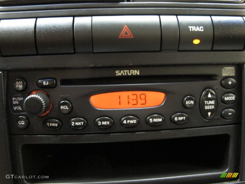 2002 Saturn L Series L100 Sedan Audio System Photos