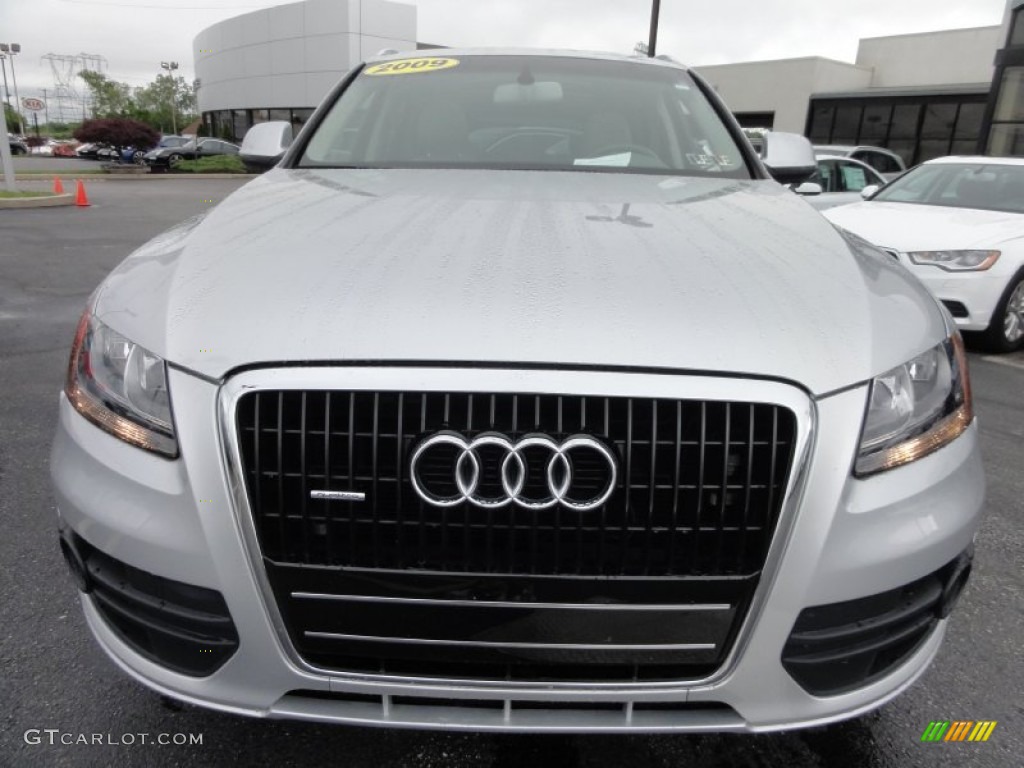 2009 Q5 3.2 Premium quattro - Ice Silver Metallic / Light Gray photo #4
