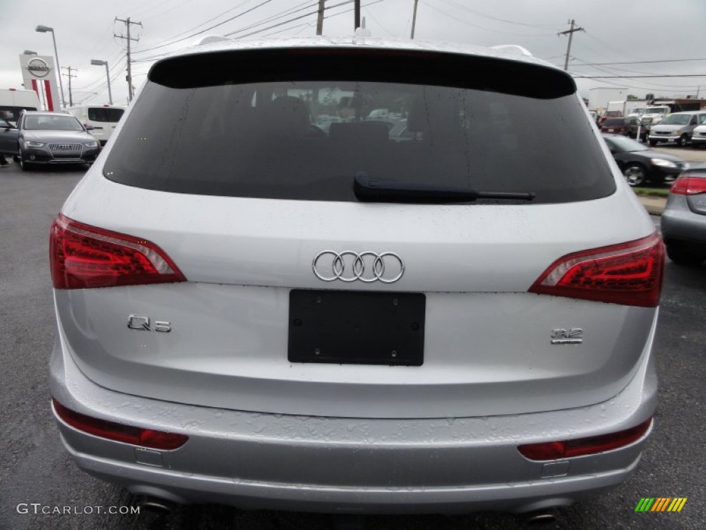 2009 Q5 3.2 Premium quattro - Ice Silver Metallic / Light Gray photo #9