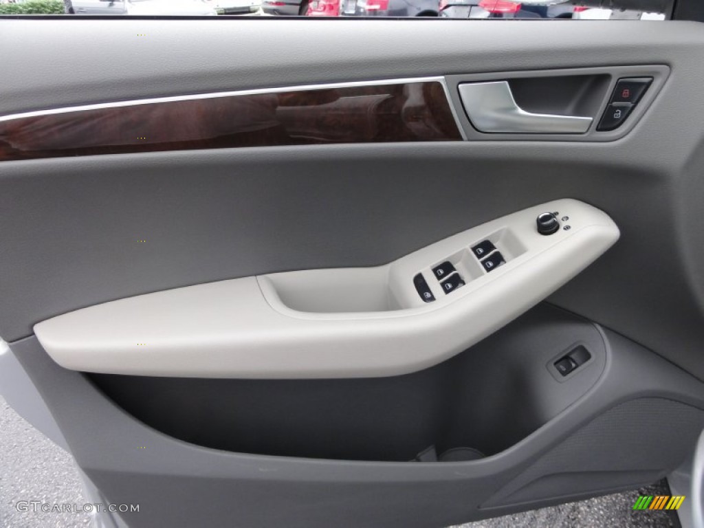 2009 Q5 3.2 Premium quattro - Ice Silver Metallic / Light Gray photo #14