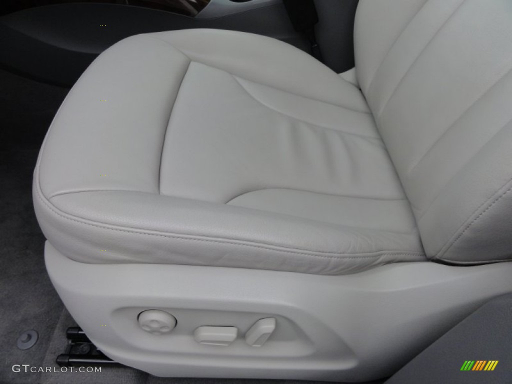 2009 Q5 3.2 Premium quattro - Ice Silver Metallic / Light Gray photo #16