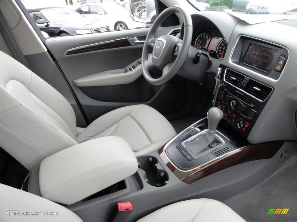 2009 Q5 3.2 Premium quattro - Ice Silver Metallic / Light Gray photo #19