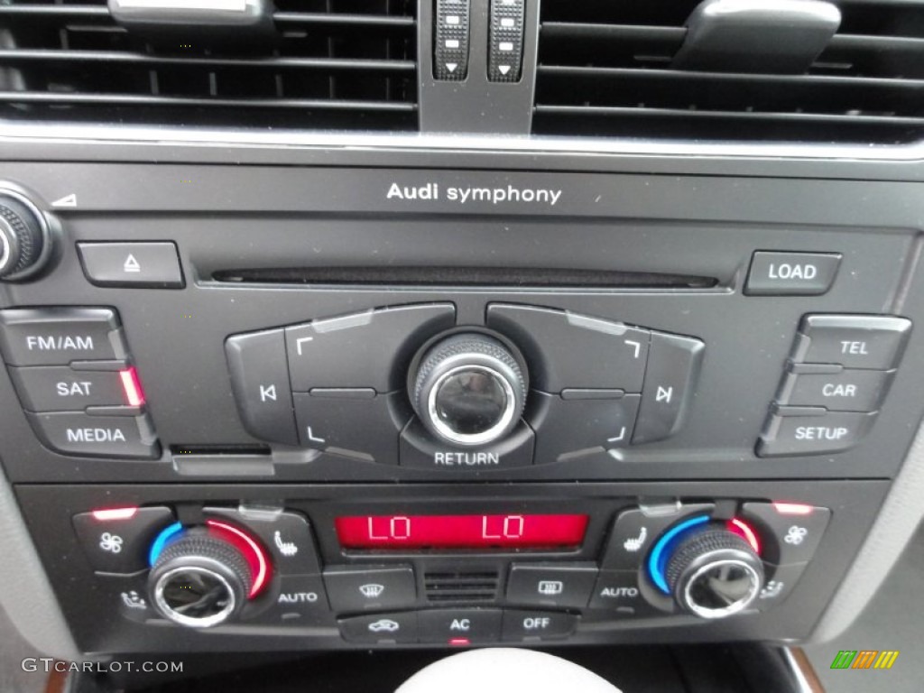 2009 Q5 3.2 Premium quattro - Ice Silver Metallic / Light Gray photo #37