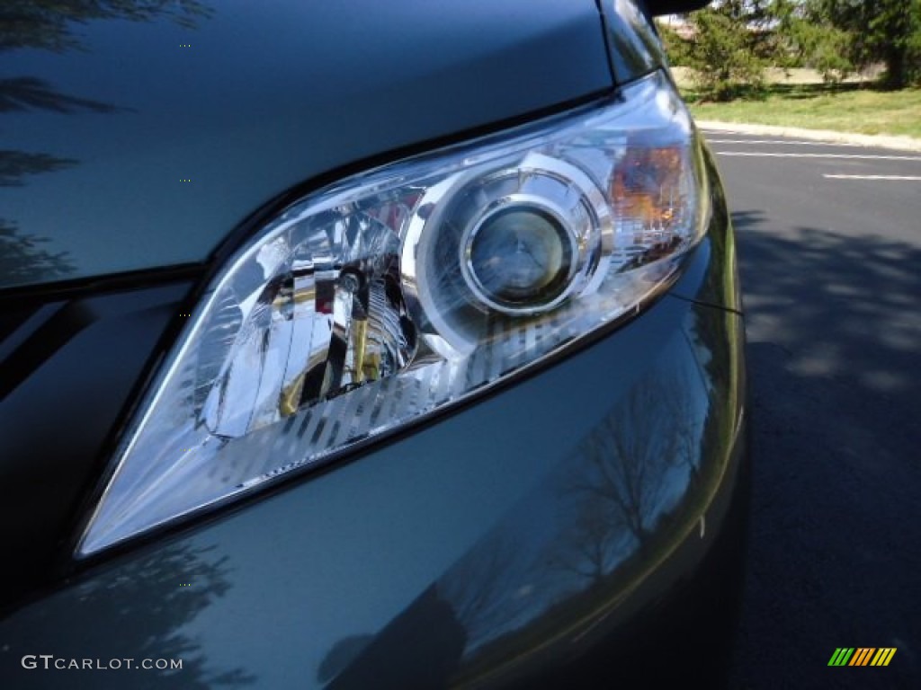 2012 Sienna V6 - Cypress Green Pearl / Bisque photo #12