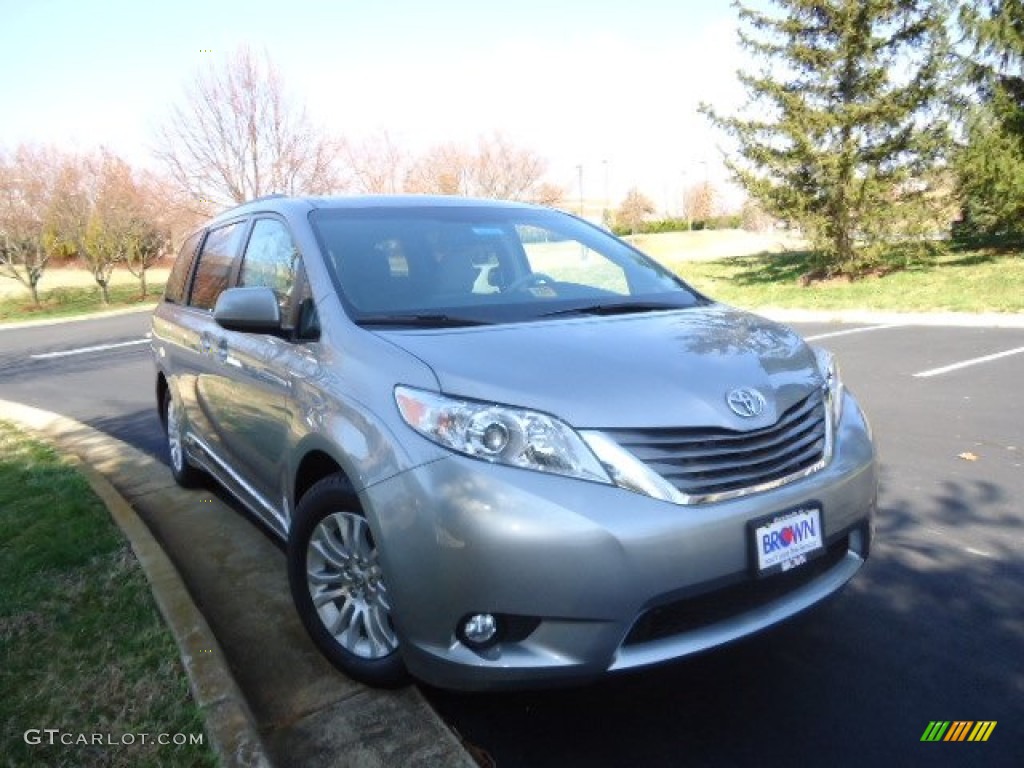 Silver Sky Metallic Toyota Sienna