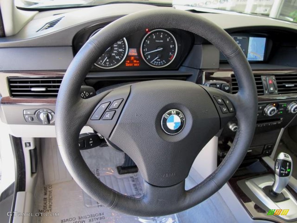 2010 BMW 5 Series 535i xDrive Sports Wagon Gray Steering Wheel Photo #68358348