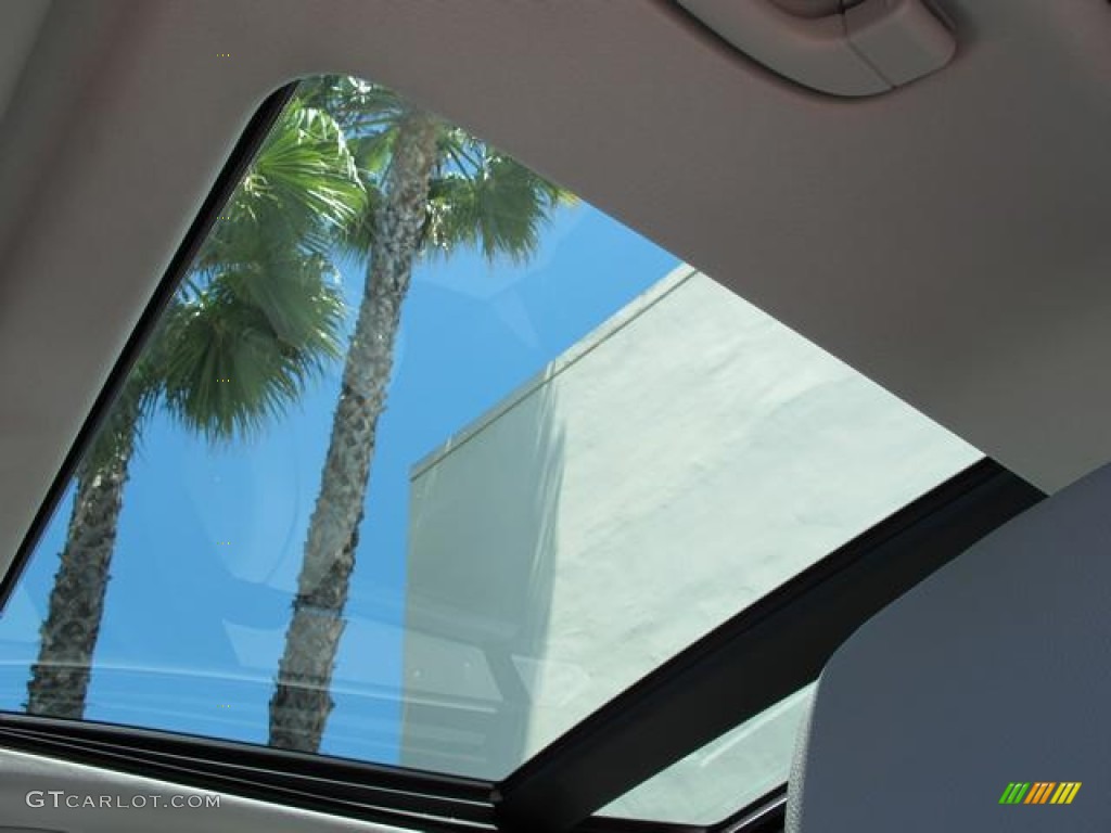 2010 BMW 5 Series 535i xDrive Sports Wagon Sunroof Photo #68358357