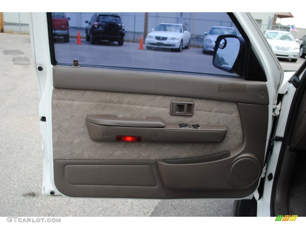 2000 Tacoma V6 PreRunner Extended Cab - Natural White / Oak photo #13