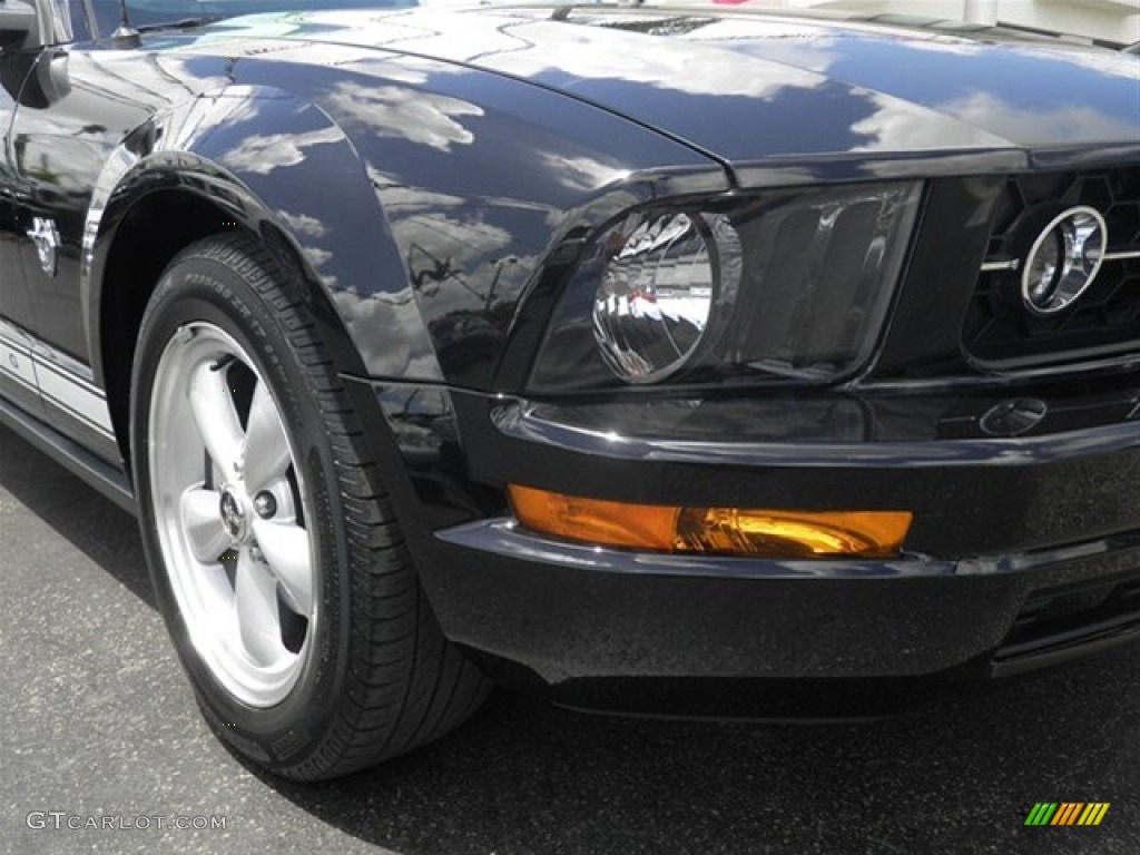 2009 Mustang V6 Convertible - Black / Light Graphite photo #2