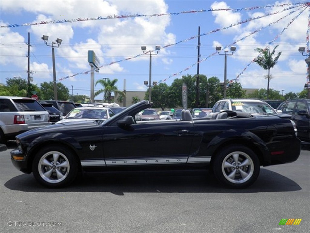 2009 Mustang V6 Convertible - Black / Light Graphite photo #24