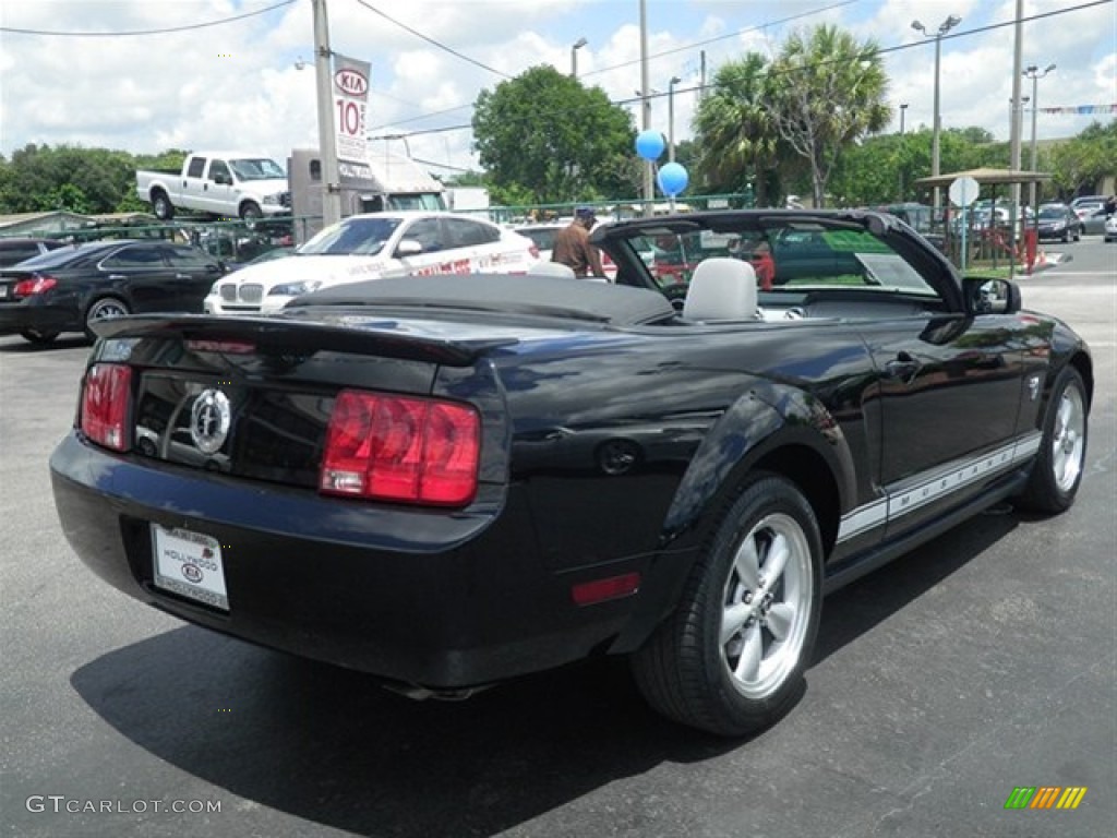 2009 Mustang V6 Convertible - Black / Light Graphite photo #26