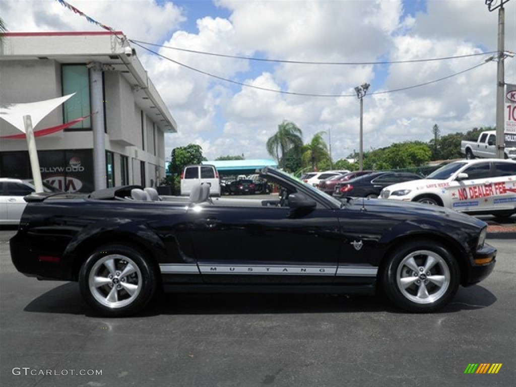 2009 Mustang V6 Convertible - Black / Light Graphite photo #27