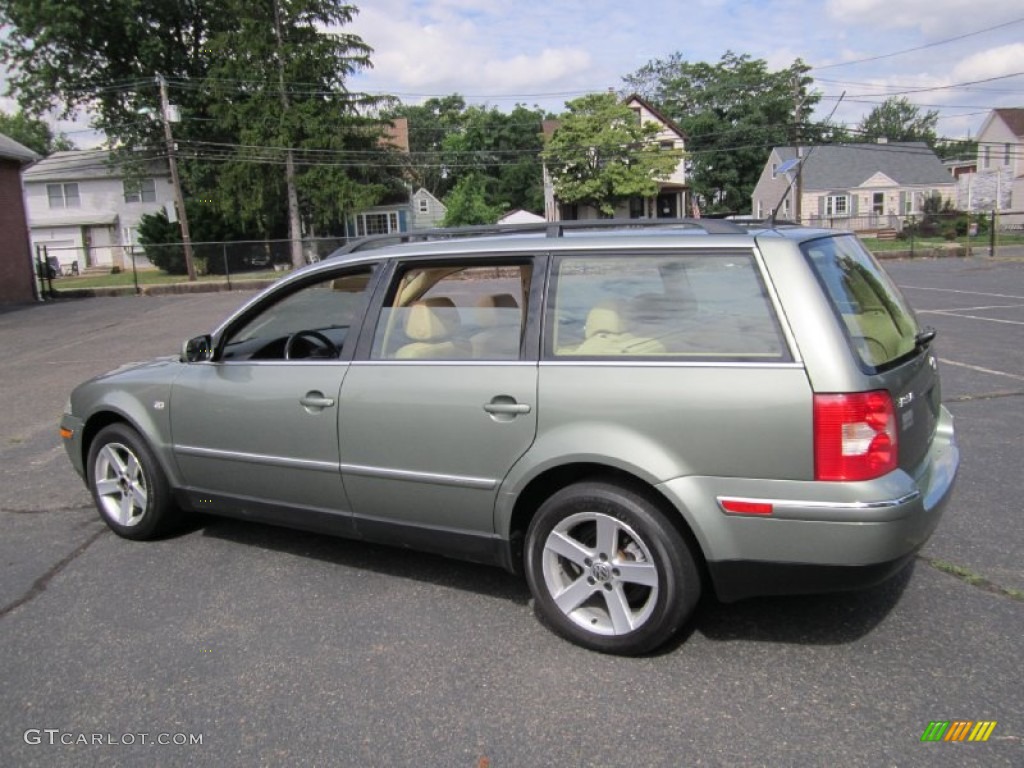 2004 Passat GLX 4Motion Wagon - Fresco Green Metallic / Beige photo #4