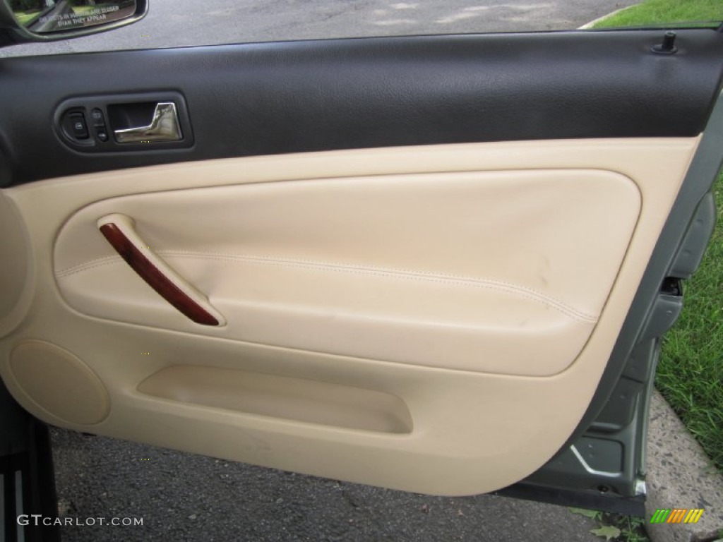 2004 Volkswagen Passat GLX 4Motion Wagon Beige Door Panel Photo #68360616