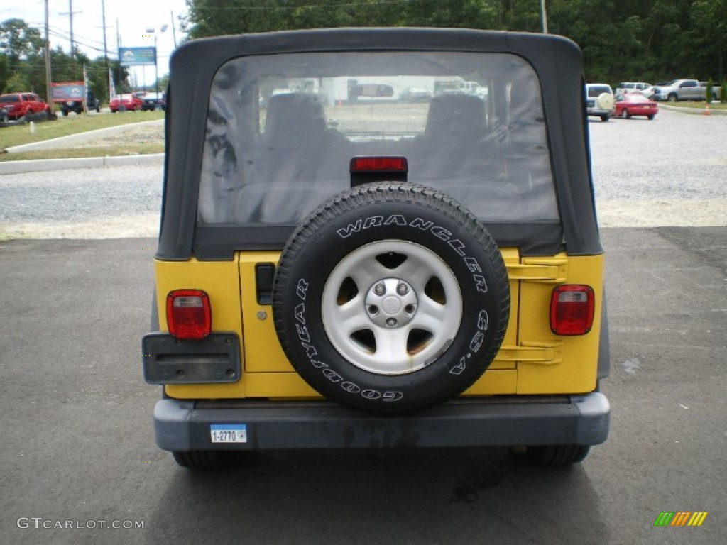2004 Wrangler SE 4x4 - Solar Yellow / Dark Slate Gray photo #8