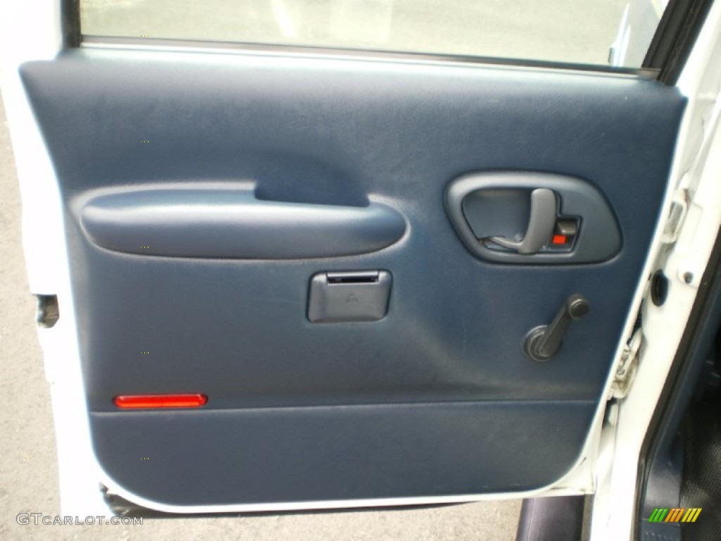 2000 Chevrolet Silverado 3500 Crew Cab Blue Door Panel Photo #68362129