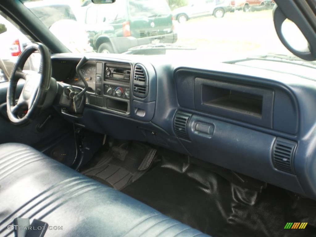 2000 Chevrolet Silverado 3500 Crew Cab Blue Dashboard Photo #68362217