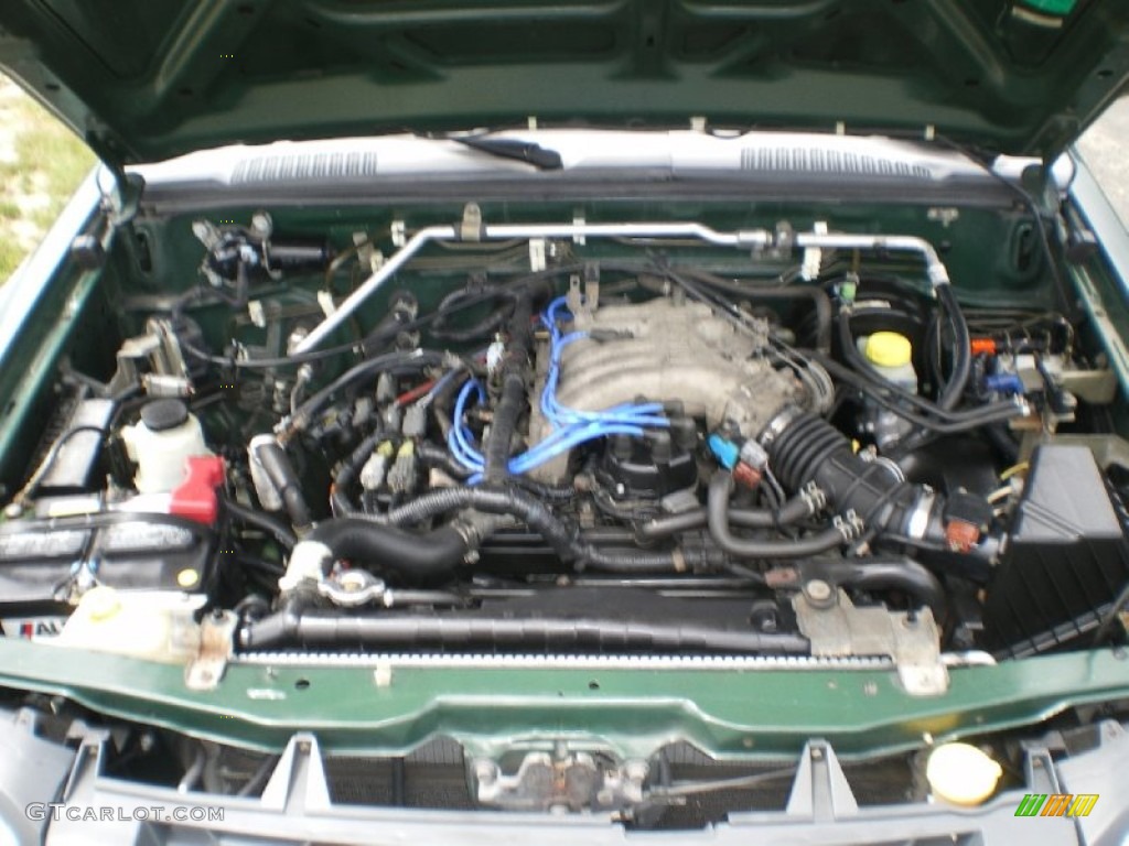 2002 Nissan Xterra SE V6 4x4 Engine Photos