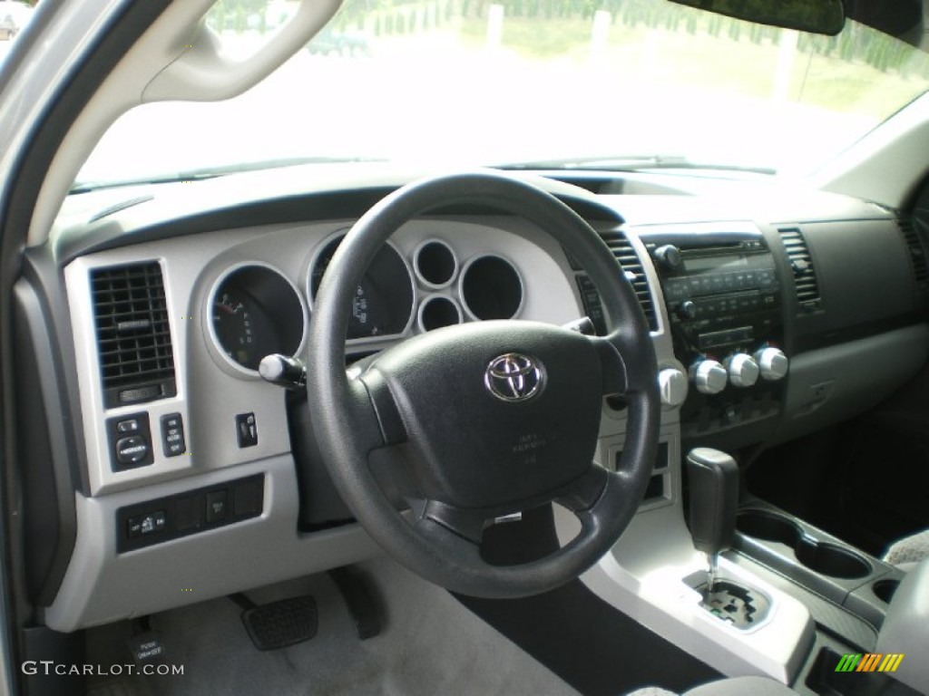 2007 Tundra SR5 Double Cab 4x4 - Silver Sky Metallic / Graphite Gray photo #15
