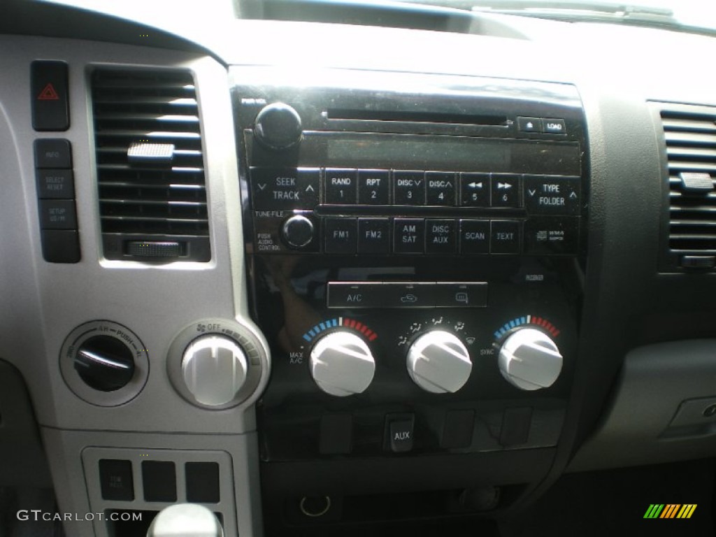 2007 Tundra SR5 Double Cab 4x4 - Silver Sky Metallic / Graphite Gray photo #19