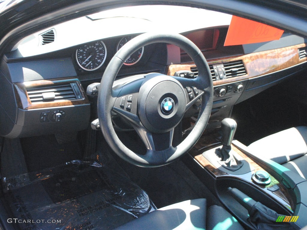 2007 BMW 5 Series 530i Sedan Black Dashboard Photo #68363104