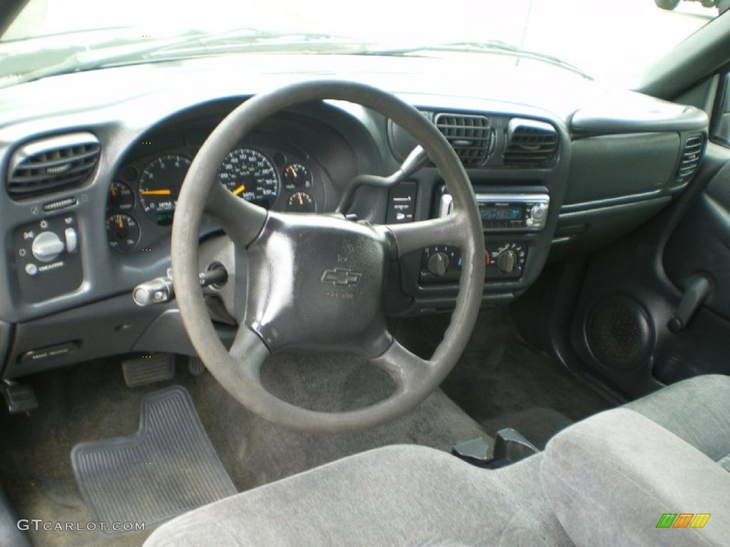 Graphite Interior 2000 Chevrolet S10 LS Extended Cab Photo #68363779