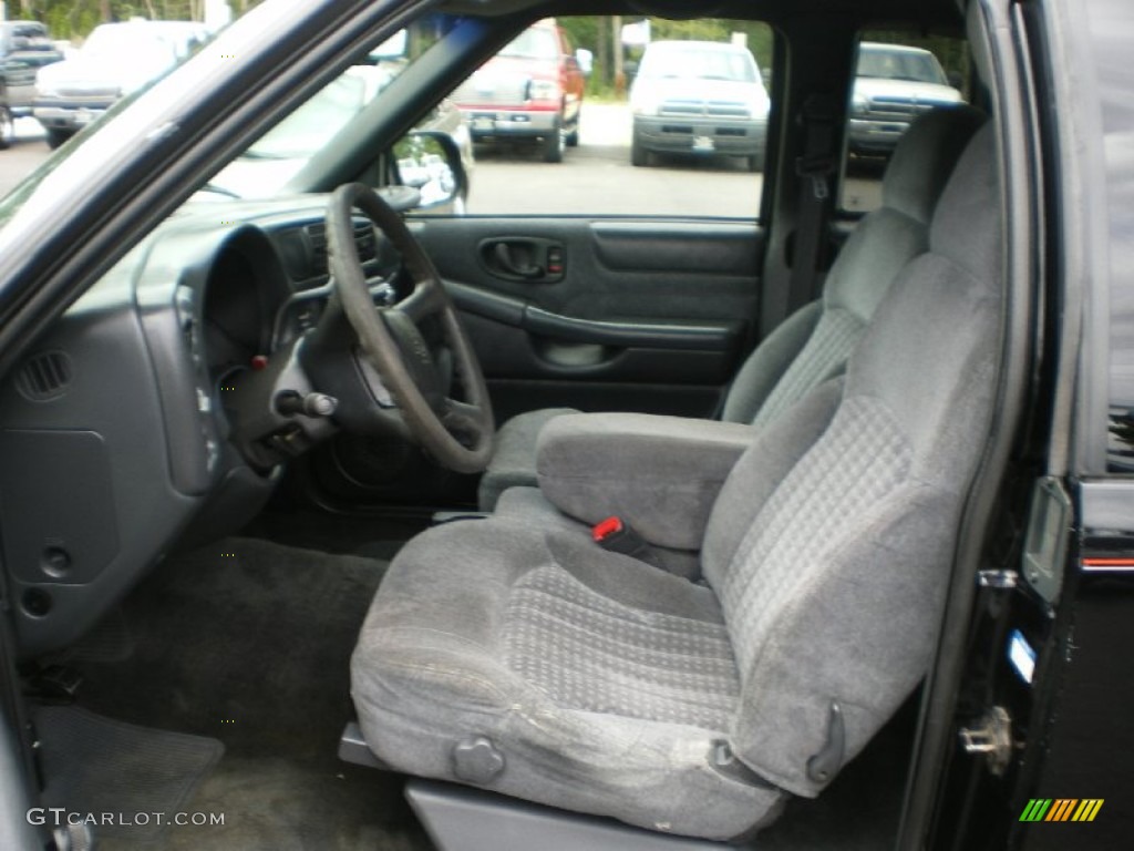 2000 Chevrolet S10 LS Extended Cab Front Seat Photo #68363788