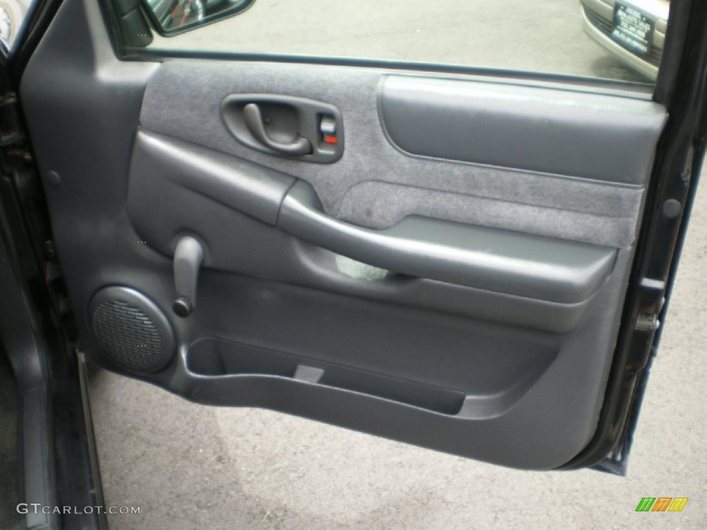 2000 S10 LS Extended Cab - Onyx Black / Graphite photo #22