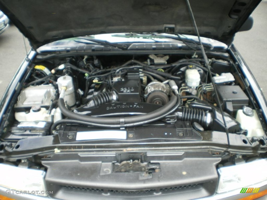 2000 Chevrolet S10 LS Extended Cab 2.2 Liter OHV 8-Valve 4 Cylinder Engine Photo #68363866