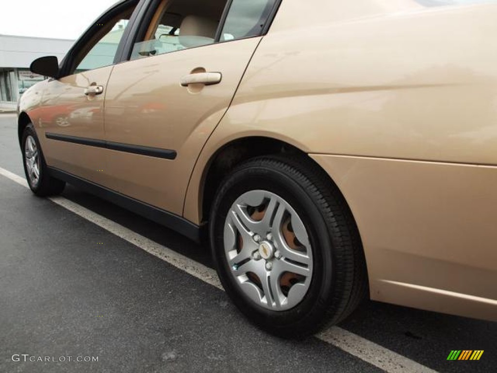 2005 Chevrolet Malibu Sedan Wheel Photo #68365378