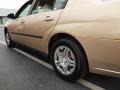 2005 Chevrolet Malibu Sedan Wheel and Tire Photo