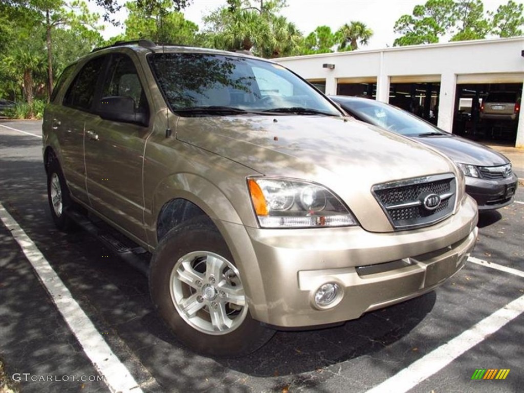 2006 Sorento LX 4x4 - Sand Beige / Beige photo #1