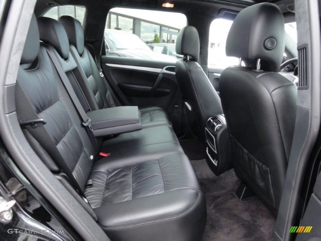2008 Porsche Cayenne Turbo Rear Seat Photo #68365657