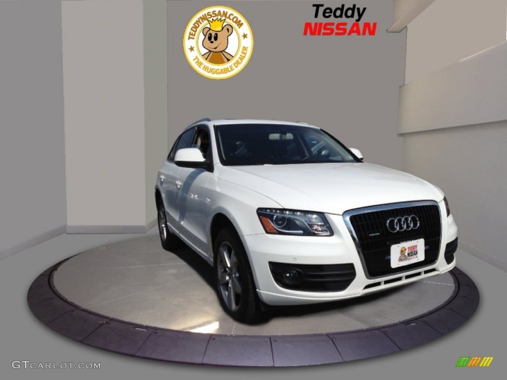 2009 Q5 3.2 Premium quattro - Ibis White / Black photo #1