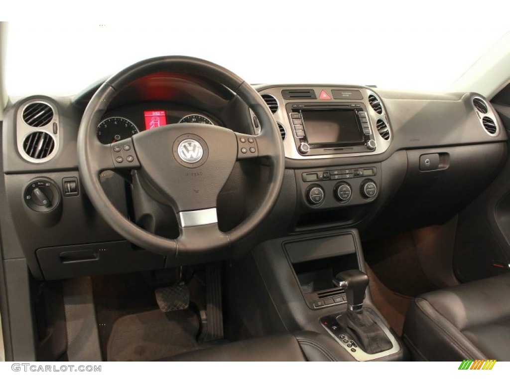 Charcoal Interior 2009 Volkswagen Tiguan SEL 4Motion Photo #68367558