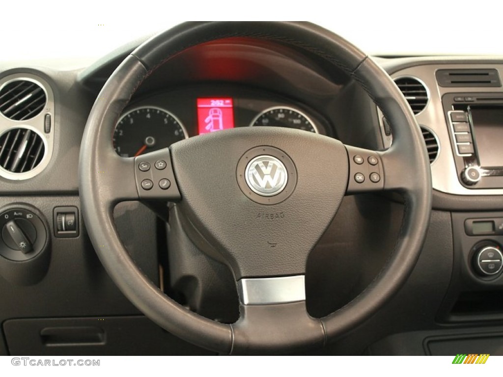 2009 Volkswagen Tiguan SEL 4Motion Steering Wheel Photos
