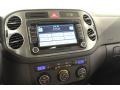 2009 Volkswagen Tiguan SEL 4Motion Controls
