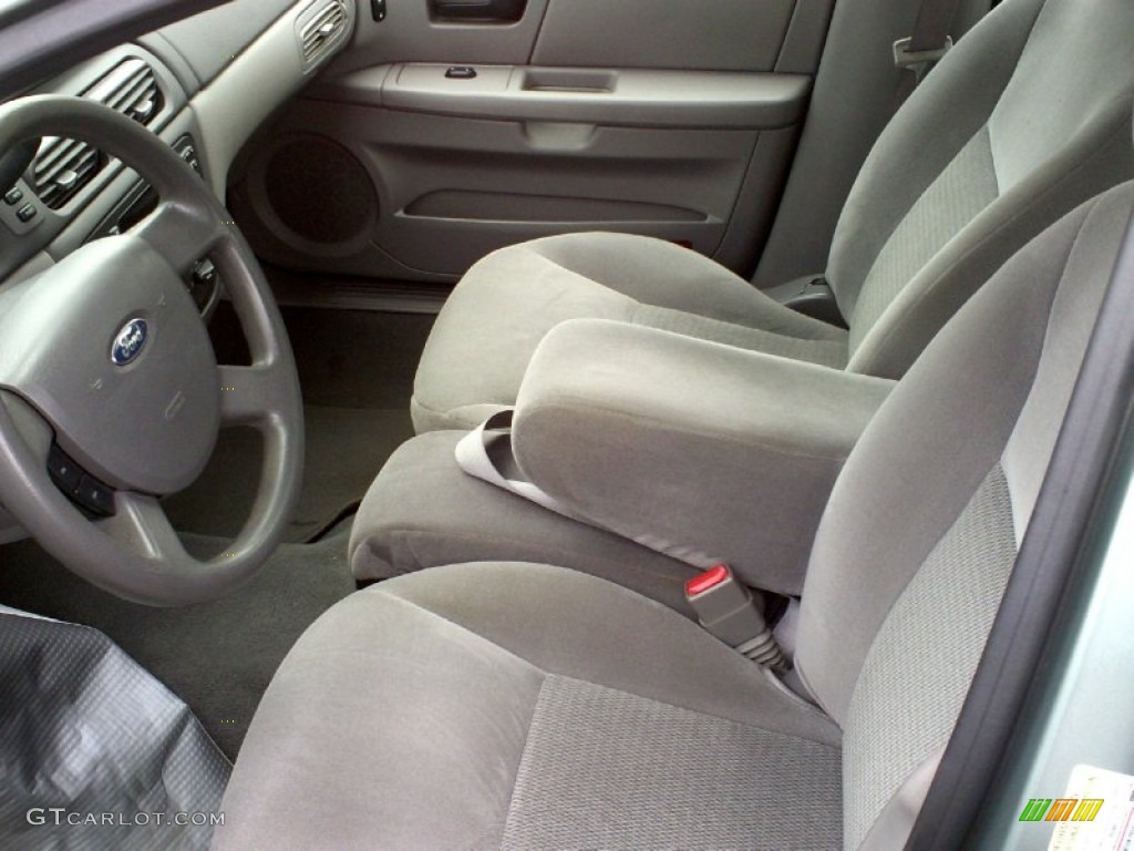 2006 Ford Taurus SE Front Seat Photo #68371263