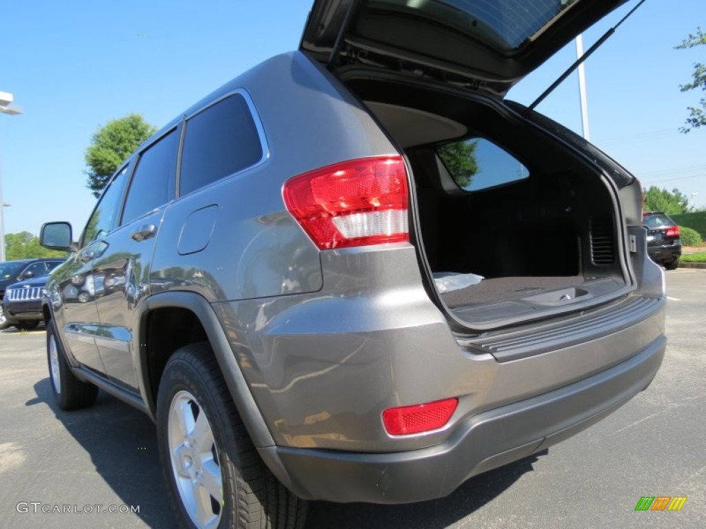 2013 Grand Cherokee Laredo - Mineral Gray Metallic / Black photo #9