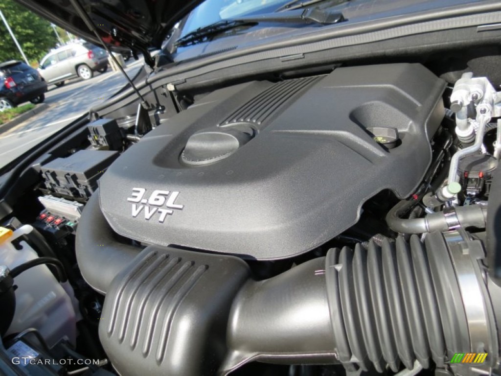 2013 Grand Cherokee Laredo - Brilliant Black Crystal Pearl / Dark Graystone/Medium Graystone photo #12