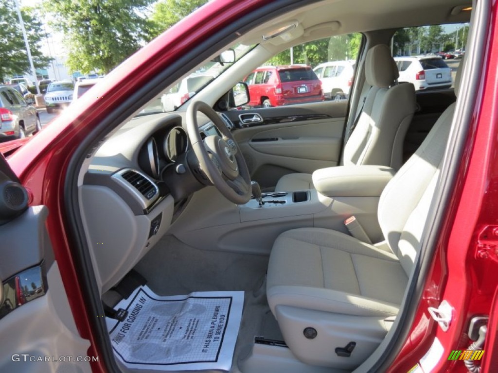 2013 Grand Cherokee Laredo - Deep Cherry Red Crystal Pearl / Dark Graystone/Medium Graystone photo #6